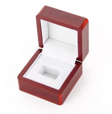 China Handmade Wooden Championship Ring Display Boxes for sale