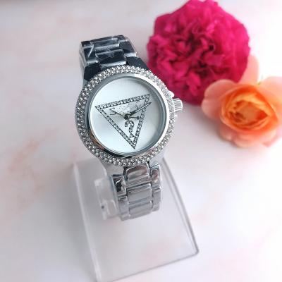 China 2023 Water Resistant Women Designer Casual Style Fashion Quartz Watch Couples Luxury Fashion Watch for sale