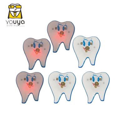 China Factory Directly Sale Fashionable Medical Brooch Tooth Shaped Dentist Led Brooches Brooches for sale