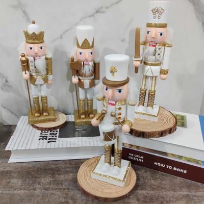 China Germany Gloden Walnut Soldier Wooden Decoration Gifts Nutcracker Figuer Costume for sale