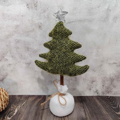 China 2022 Christmas Decoration Xma Farmhouse Home Decor Artificial Felt Mini Fabric Stuffed Christmas Tree for sale