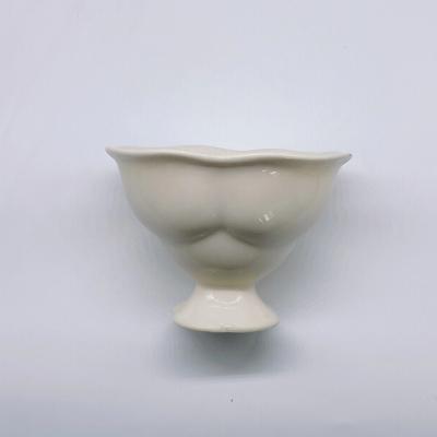 China Viable In Stock Cute Ceramic Dessert Ice Cream Bowl With Foot for sale