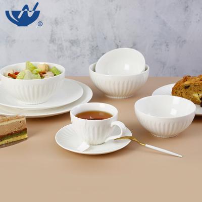 China Sustainable Wholesale Plates White Bone China Tableware Sets New Bone China Dinnerware Set for sale