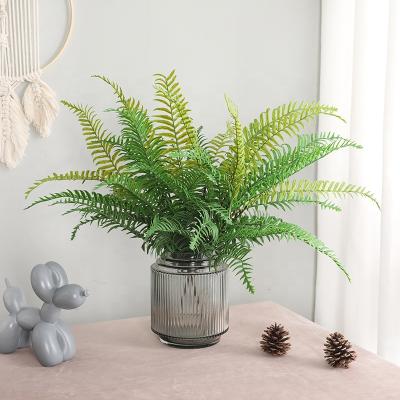 China Colorful Outdoor Beautiful Farmhouse Decorated Artificial Green Fern Leaves Decoration Nordic Wedding Artificial Plastic Green Plants for sale