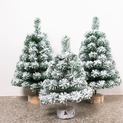 China DIY Christmas Tree Mini Sisal Bottle Brush Christmas Tree Environmental Friendly Santa Snow Frost Village Small Tree for sale