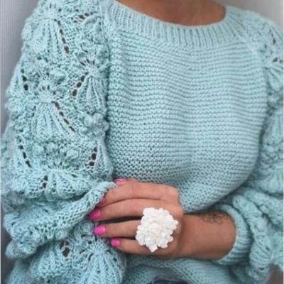 China Anti-wrinkle autumn and winter style retro handwoven sweater round neck long sleeves three-dimensional ball women's sweaters for sale