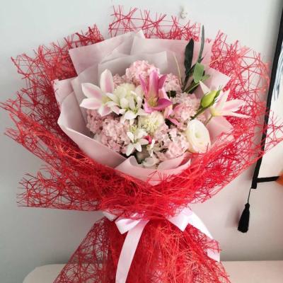 China 50GSM sizoweb ​​waterproof, long fiber nonwoven, 100%polyester flower wrapping for decoration for sale