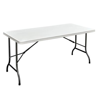 China Easy Carrying 5 FEET Popular Outdoor White HDPE Plastic Folding Picnic Table For Garden Use for sale