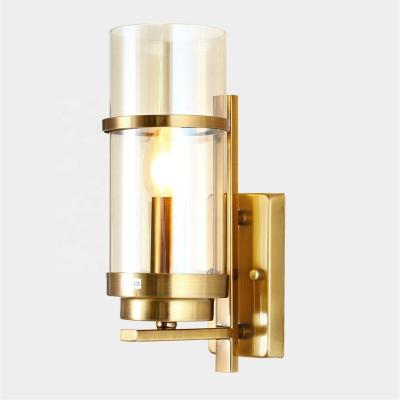 China Modern Nordic Indoor Wall Sconce Hotel Bedroom Living Room Golden Design E14 Modern Wall Lamp for sale