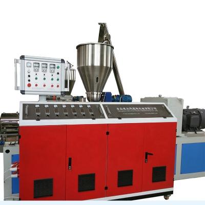 China 25 1 Screw L/D Ratio Twin Screw WPC Decking Profile Extrusion Machine for Superior Output for sale