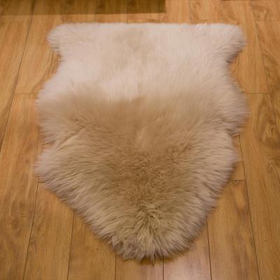 China Stain Resistant Modern Pure White Fur Blanket Fashion 100% Sheepskin Blanket Soft Carpet Rug And Fur Rug For Living Room for sale