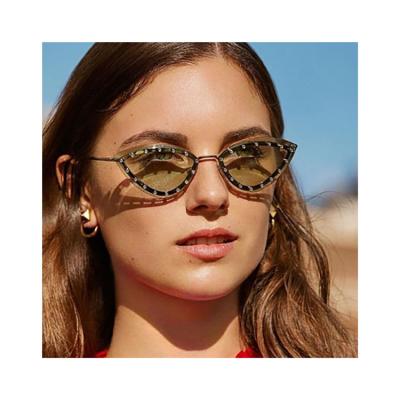 China Brand New Factory Price Fashion Sunglasses Factory Price Unisex Frameless Triangle Cats Eye Metal Frame Sunglasses Small Rhinestone for sale