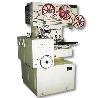 China eco-friendly hard candy starburst candy packaging machine for sale