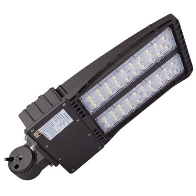 China ROAD 100w new model shoe box area light outdoor led parking light water proof for outdoor lighting for sale