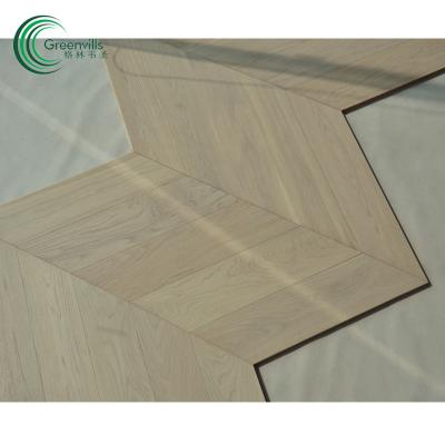 China 2022 modern new design! 100% real wood flooring light color cheap price chevron engineered+flooring parquet for sale