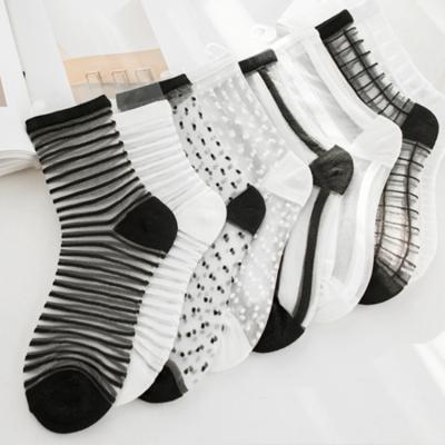 China Women's Crystal Low Cut Invisible Lace Thin Transparent Socks Ruffle Summer Pure Comfortable Antibacterial Mesh Ankle Black Socks Ladies for sale