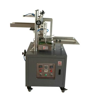 China Low cost and easy to operate small business box drawing facial tissue packing machine for sale