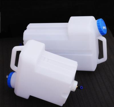 China Efficiency factory direct sales 20kg UAV agricultural distributor pe kneader mixer water tank plug-in plastic for sale