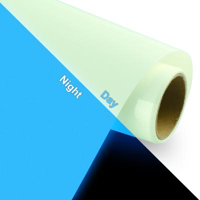 China New Arrival Washable HTV Vinyl 10 Inch X 5 Feet Glow In Dark Heat Transfer Vinyl Roll For Shoes Etc. clothing hats for sale