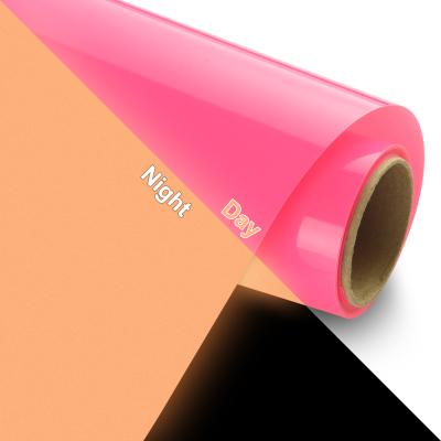 China Wholesale washable htv vinyl 10 inch x 5 feet glow in dark heat transfer vinyl roll for shoes etc. clothing hats for sale