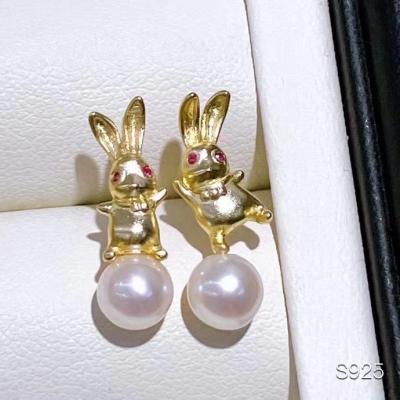 China FASHIONABLE Silver Rabbit 925 Year Natural Freshwater Pearl Jewelry Set Fashion Cute Earrings Rabbit Necklace Soft Dangle Women Gift for sale