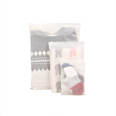 China Recyclable in RTS Quality EVA Frosted Clothing Zipper Bag Stock T-Shirt Packaging for sale