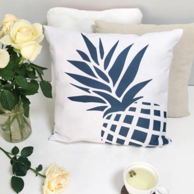 China Viable manufacturers wholesale souvenir fashion natural fruit style pineapple printing gift cotton polyester pillow for sale