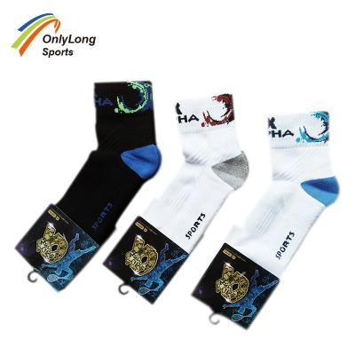 China Anti-foul Men's Leisure Ankle Badminton Athletic Socks For Hosiery Thick for sale