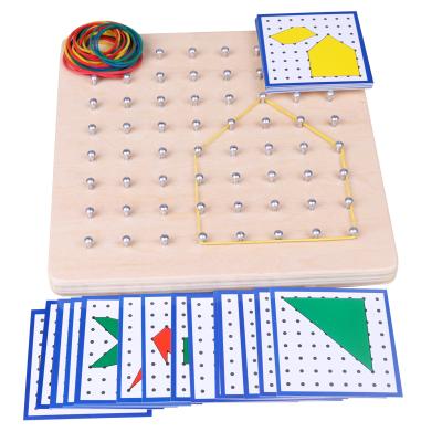 China Eco-Friendly Montessori Material Wooden Toys Wrap Rope On The Wooden Nail Math Toy Wood Nail Board Bear Board Geometry Educational Nailboard for sale