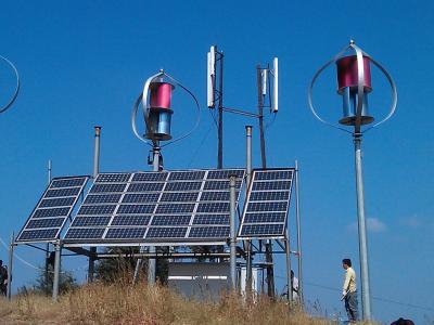 China Maglev Vawt Wind Solar Hybrid Power System For Remote Area Telecom Station for sale