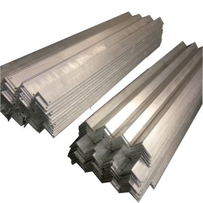 China Standard Equal Unequal Angle Bar AiSi ASTM DIN EN GB JIS bs 40*40 100*100 SS Steel Angle 4mm 5mm Hot Rolled Stainless Steel for sale