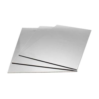 Chine Conception OEM Personnaliser n'importe quel modèle 0,65/0,81/1mm feuille d'aluminium de chromaluxe de sublimation blanche brillante A4 feuille de transfert thermique à vendre