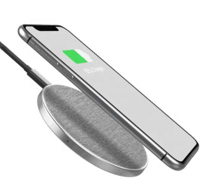 China Airpod Temered Qi Radio Top Fast Wireless Charging Glass Top QI/Metal Phone Qi Charger Pad Pad With Metal Bottom for sale