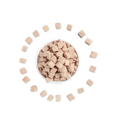 China Skin & Coat Health Beef Cubes High Quality Freeze Dried Dog Food Cat Food Premium Pet Food High Protein for sale