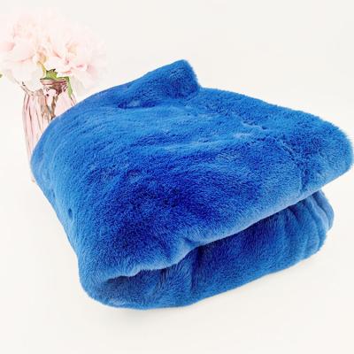 China Manufacturer Selling Anti-static Winter Warm Bedspread Soft Microfiber Fleece Blanket Blanket Throw for sale