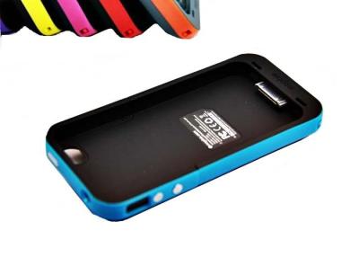 China Portable Charging Pack Iphone 4s External Battery Case 2000mah DC 5V zu verkaufen