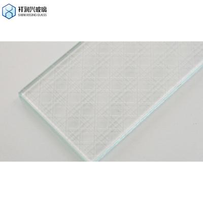 中国 3.2mm/4mm 透明/低鉄度/ソーラーコレクター/ソーラーパネル用ラミネートソーラーガラス 販売のため