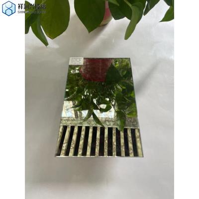 China Eco-Friendly Antique Colored Mirrors Modern Design Furniture with SGS Certification for sale