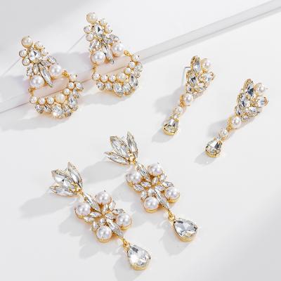 China Sparkle Earrings Wholesale Vintage Charm Pearl Crystal Earrings Exaggerated Party Sparkles Earrings For Female Women for sale