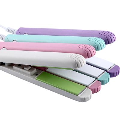 China Double Mini Travel Curly Hair Straightener Wet and Dry Portable Passionate Top Selling with Storage Box for sale