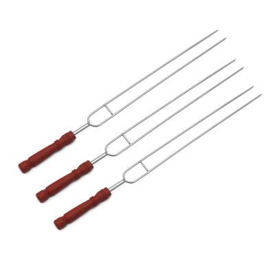 China Dustproof wooden handle BBQ skewers, grill accessories barbecue tool kit for sale