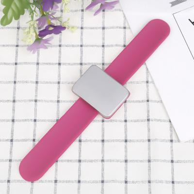 China living room & home & Salon Custom Silicone Magnet Private Label Hair Clip Holder Wrap Bangle Bracelet Sewing Tool Magnetic Sewing Tool For Hair for sale