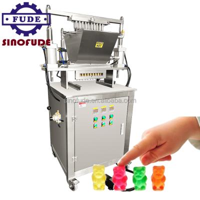 China Mini Small Candy Lab Candy Gummy Machine For Confectionery for sale