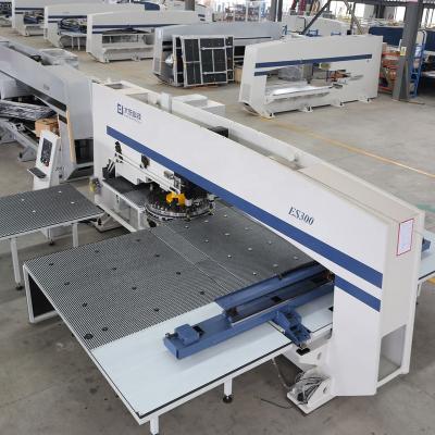 China CNC Punching Machine Sheet Metal Perforating Machine Te koop