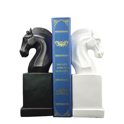 China Europe and America manufacturers provide new customized horse head black and white book by European style creative home decoration resin crafts for sale