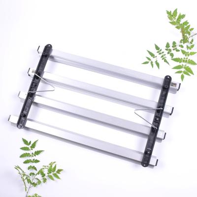 China IndoorGreenhouse New Design Reflector Strip Light Hanger 39x11x3.5cm for sale