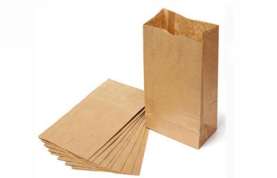 China OEM Order Food Grade Paper Carry Bags  Take - Out Packaging For Cookier / Bread  / Candy for sale