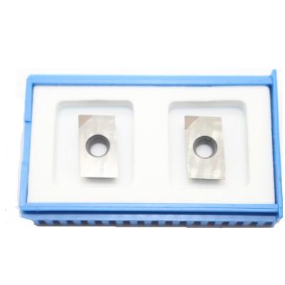 China High Hardness CNC Lathe Tool Carbide Insert Diamond Insert APKT Processing Rotating Series For Hardened Steel Parts for sale