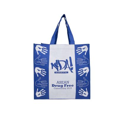 China Custom Reusable Laminated Wholesale Handled Non Woven Product Promotional Product Packaging PP Bag From Ruiding China for sale