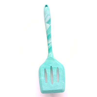 China Viable Silicone Notched Pancake Turner Cooking Spatula Kitchen Silicone Turner Scraper Good Quality for sale